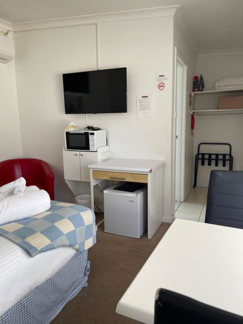 Euroa Motor Inn - Sunshine Coast Guide 1