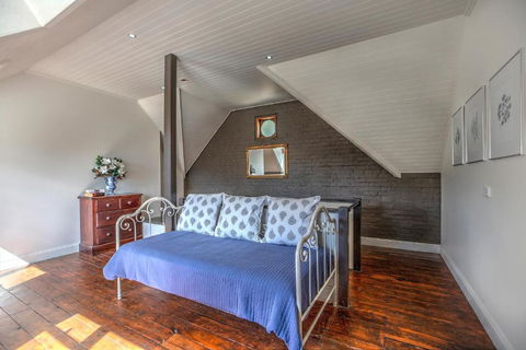 Evanslea Luxury Boutique Accommodation - Sunshine Coast Guide 1