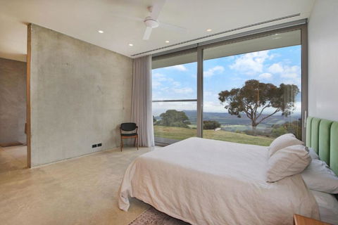 Eyrie - Sunshine Coast Guide 4
