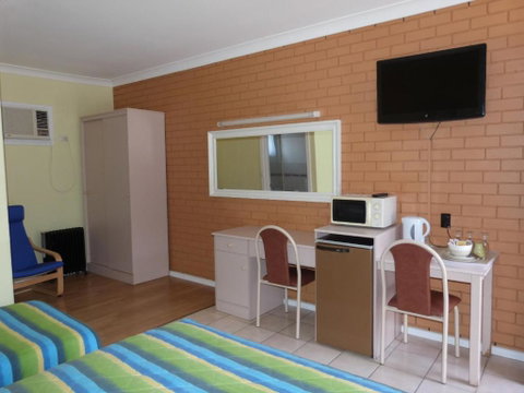 Fullarton Motor Lodge - Sunshine Coast Guide 2