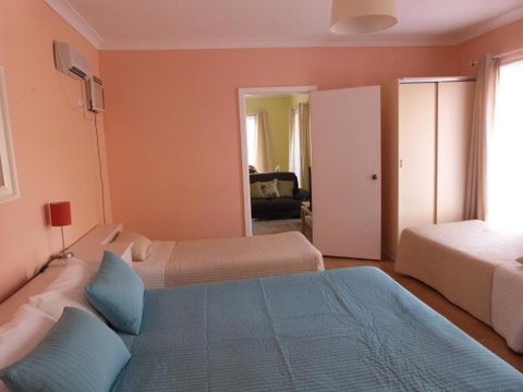 Fullarton Motor Lodge - Sunshine Coast Guide 4