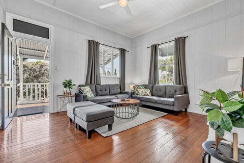 Gabba Central House 3BR2Bath Pets - Sunshine Coast Guide 1