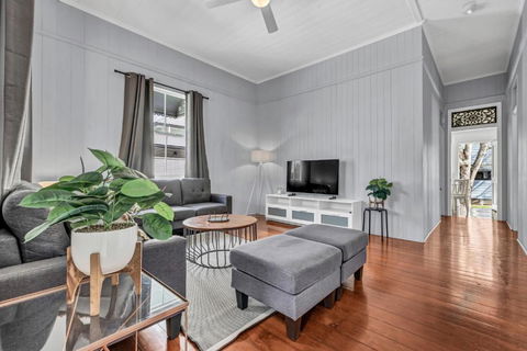 Gabba Central House 3BR2Bath Pets - Sunshine Coast Guide 2