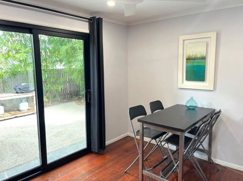 Gabba Central Lofthouse Sleeps5 Pets - Sunshine Coast Guide 2