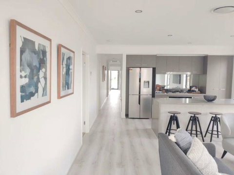 Gold Coast Oasis Villa At Coomera - Sunshine Coast Guide 0