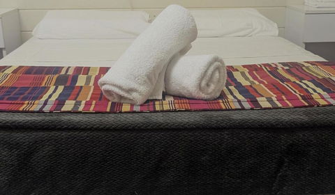 GRAND CENTRAL HOTEL PROSERPINE - Sunshine Coast Guide 1