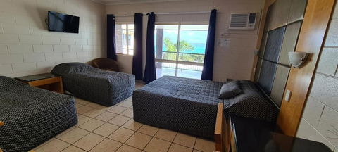 Grand Hotel - Sunshine Coast Guide 2