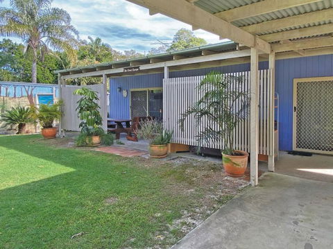 GREAT ESCAPE - Sunshine Coast Guide 0