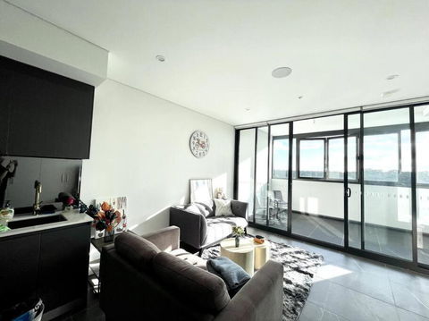GREEN Skyline View2BR Close To Easter Show - Sunshine Coast Guide 4