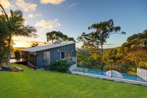 Hinterland Dreamers Poolside Retreat - Sunshine Coast Guide 3