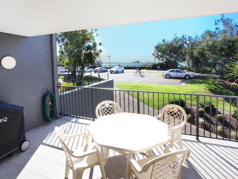 Illawong 4 - Sunshine Coast Guide 1