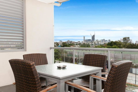 Hotel Chino - Sunshine Coast Guide 2