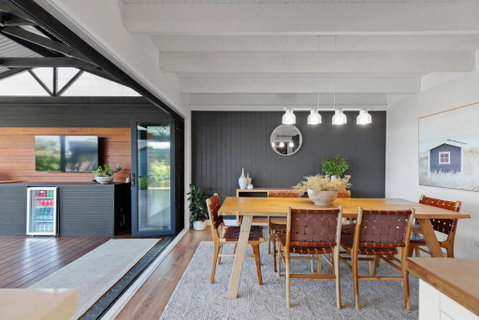 Hygge Loft - Sunshine Coast Guide 1