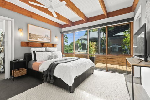 Hygge Loft - Sunshine Coast Guide 3
