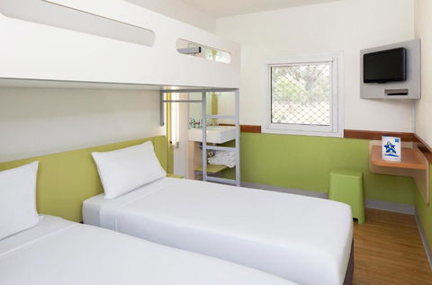 Ibis Budget - Melbourne Airport - Sunshine Coast Guide 2