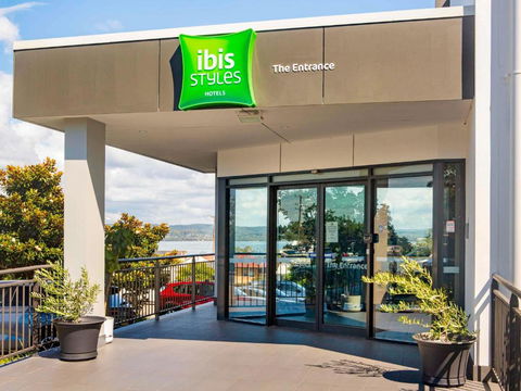 Ibis Styles The Entrance - Sunshine Coast Guide 2