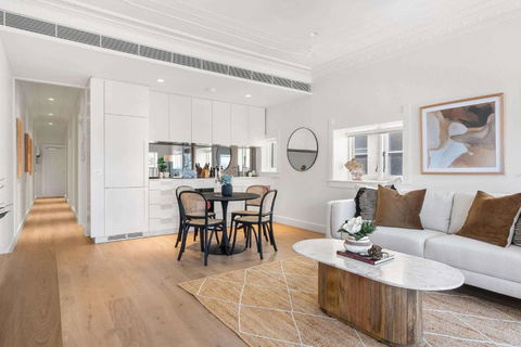 Iconic Bondi Beach Panorama From Stylish Retreat - Sunshine Coast Guide 2