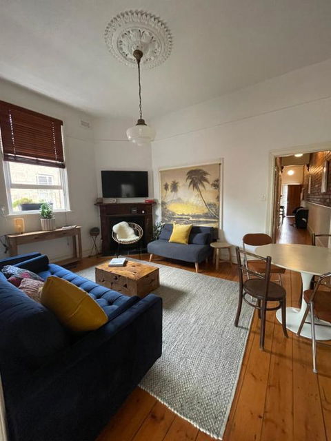 Iconic Lygon Street Home - Sunshine Coast Guide 1