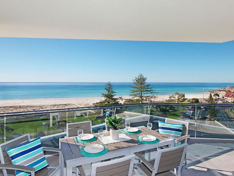 Iconic Apartments 704 - Sunshine Coast Guide 0
