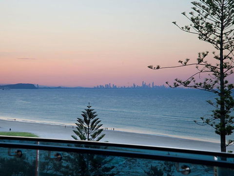 Iconic Apartments 704 - Sunshine Coast Guide 3