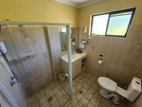 Idlewilde Town & Country Motor Inn - Sunshine Coast Guide 3