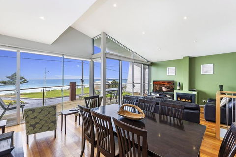 Il Mare - Sunshine Coast Guide 0