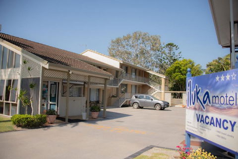 Iluka Motel - Sunshine Coast Guide 0
