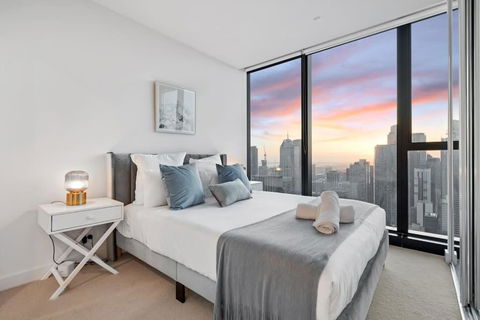 Impressive Skyline 2B2B1C In Mel Central - Sunshine Coast Guide 1