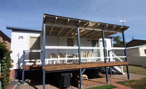 In Holiday Mode - Sunshine Coast Guide 2