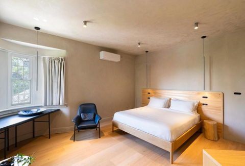 In The Brick Spa And Hotel - Sunshine Coast Guide 2