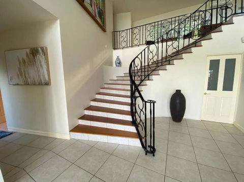 Incredible Beachfront Home, 10 Min To Port Douglas - Diamond Cliff - Sunshine Coast Guide 1