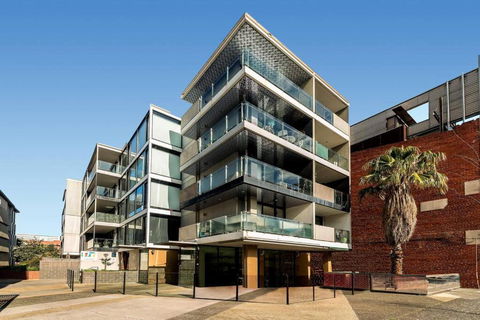 Incredible Inkerman - Sunshine Coast Guide 2