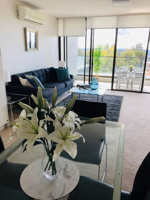 Incredible Waterview Apartment Neutral Bay G301 - Sunshine Coast Guide 1