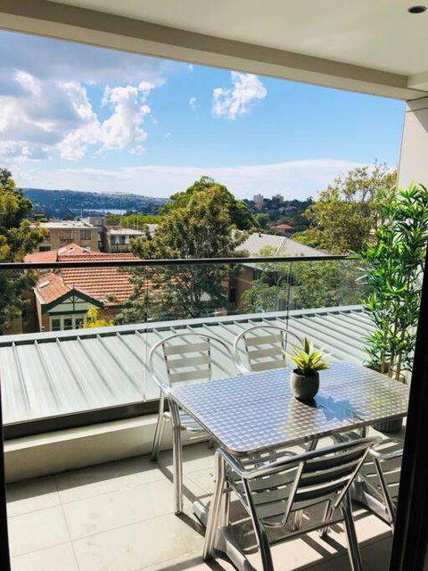 Incredible Waterview Apartment Neutral Bay G301 - Sunshine Coast Guide 3