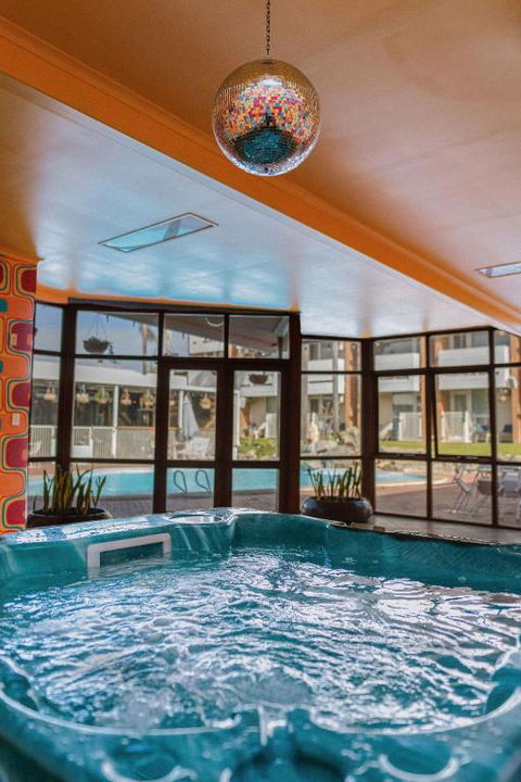 Indian Ocean Hotel - Sunshine Coast Guide 0