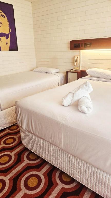 Indian Ocean Hotel - Sunshine Coast Guide 2