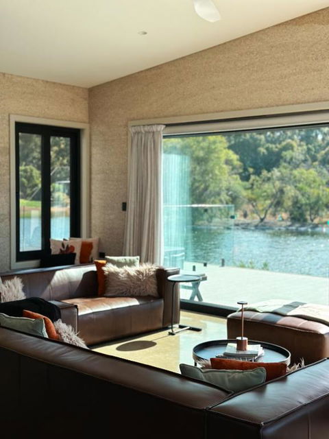 INDICA HEMP HOUSE - Multi Award Winning-Luxury-Eco Designed House-lake Views-hot Tub-Cinema - Sunshine Coast Guide 2