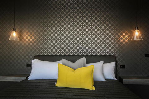 Indulge Apartments - CBD - Sunshine Coast Guide 3