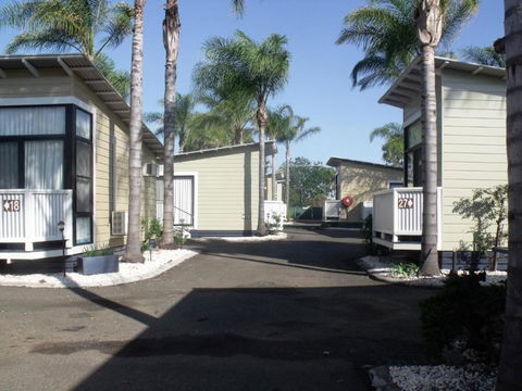 Injune Motel - Sunshine Coast Guide 0