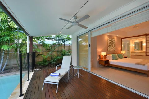 Innaminny - 4 Bedroom Luxury Beachside Getaway - Sunshine Coast Guide 3