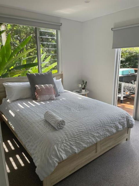 IMPORTANT MESSAGE This Property Is Not Currently Available For Holiday Letting - Sunshine Coast Guide 3