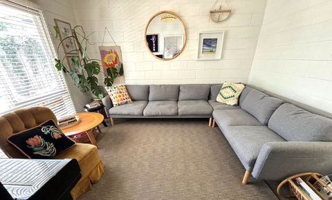 Inverloch Beach Shack - Sunshine Coast Guide 2