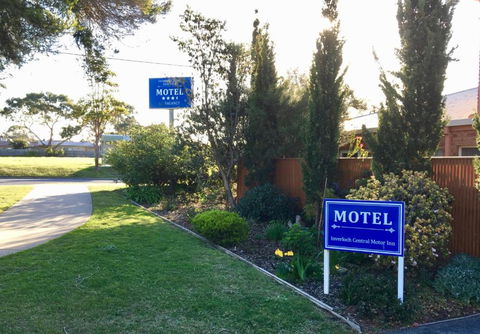 Inverloch Central Motor Inn - Sunshine Coast Guide 1