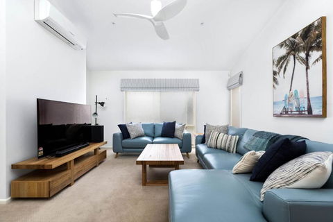 Invy Surf Hideaway - Sunshine Coast Guide 2