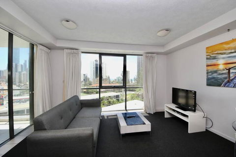Ipanema 603 - Sunshine Coast Guide 3