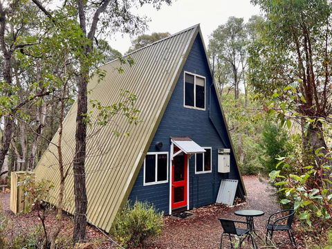 Iris At Porongurup Chalets - Sunshine Coast Guide 3