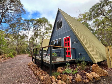 Iris At Porongurup Chalets - Sunshine Coast Guide 1