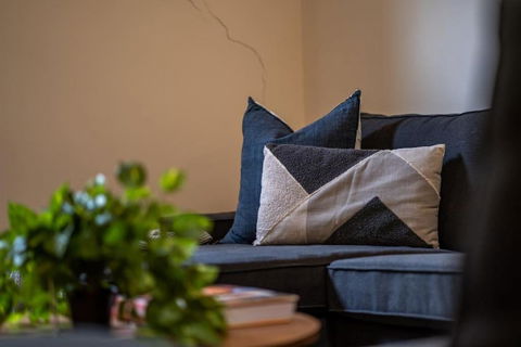 Irmas Place On Halifax - Sunshine Coast Guide 2