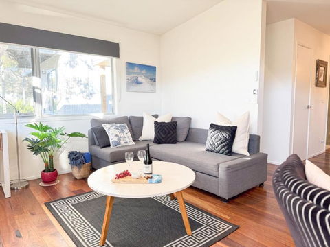 Iron Bark Chalet - Sunshine Coast Guide 1