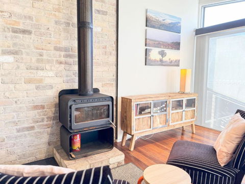 Iron Bark Chalet - Sunshine Coast Guide 3